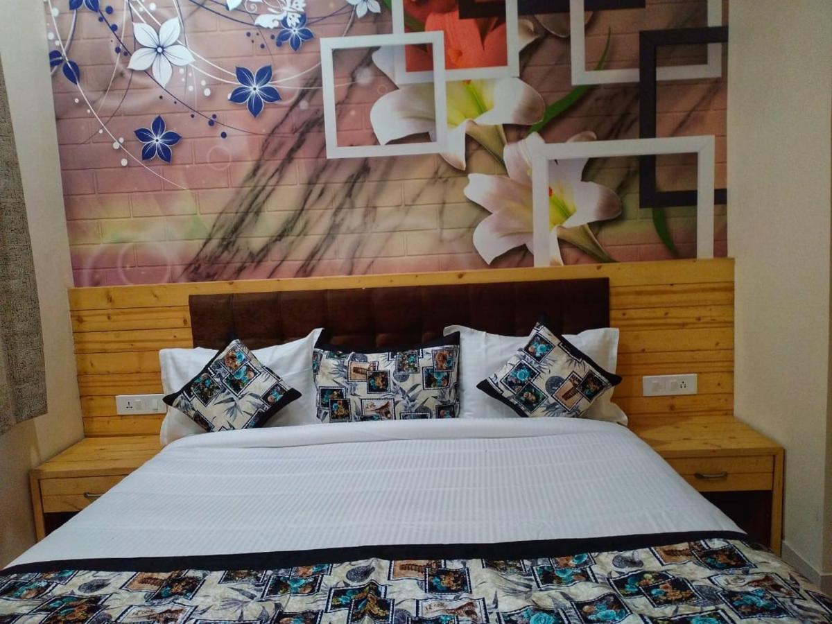 Hotel Ridhi Sidhi Residency Амритсар Экстерьер фото